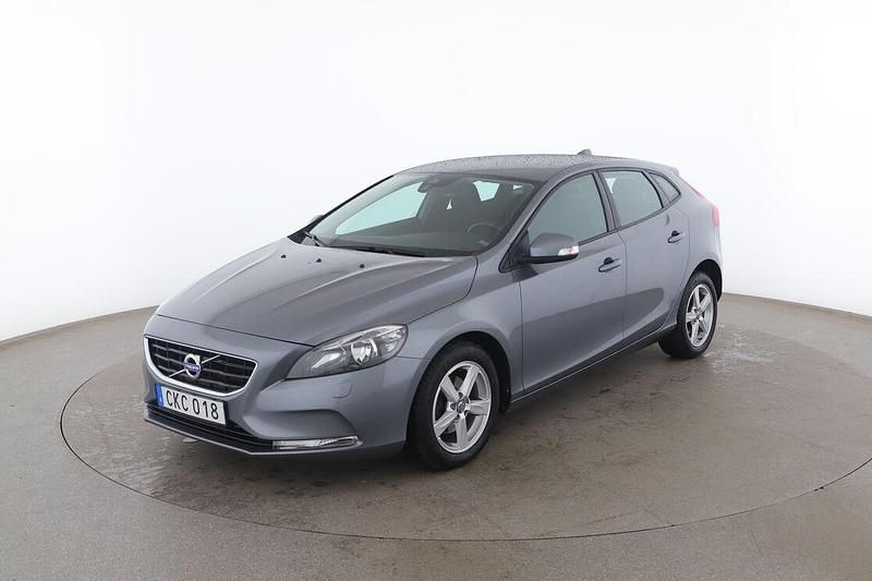 Grå Begagnad 2015 Volvo V40 Kinetic Kombi | 105 000 kr (Bra pris) - Bild 1/3