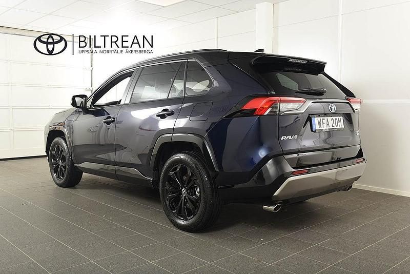 Begagnad Toyota RAV4 Hybrid Style 222 HK (163 kW) 2024 Blå SUV