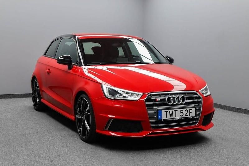 Röd Begagnad 2015 Audi S1 Halvkombi | 199 900 kr - Bild 1/4