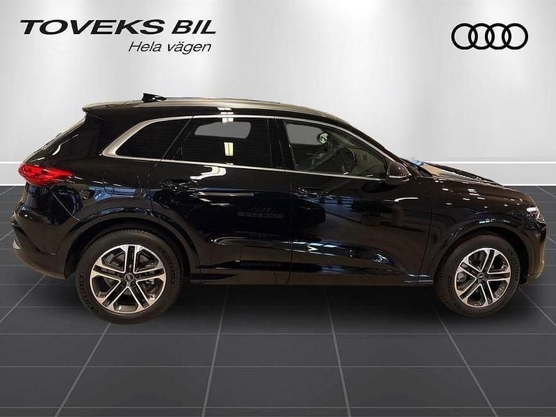 Begagnad Audi Q5 204 HK (150 kW) 2025 Mytsvart metallic SUV