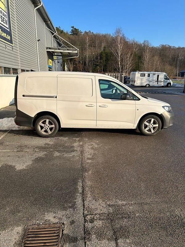Begagnad VW Caddy Maxi 102 HK (75 kW) 2022 Minibuss