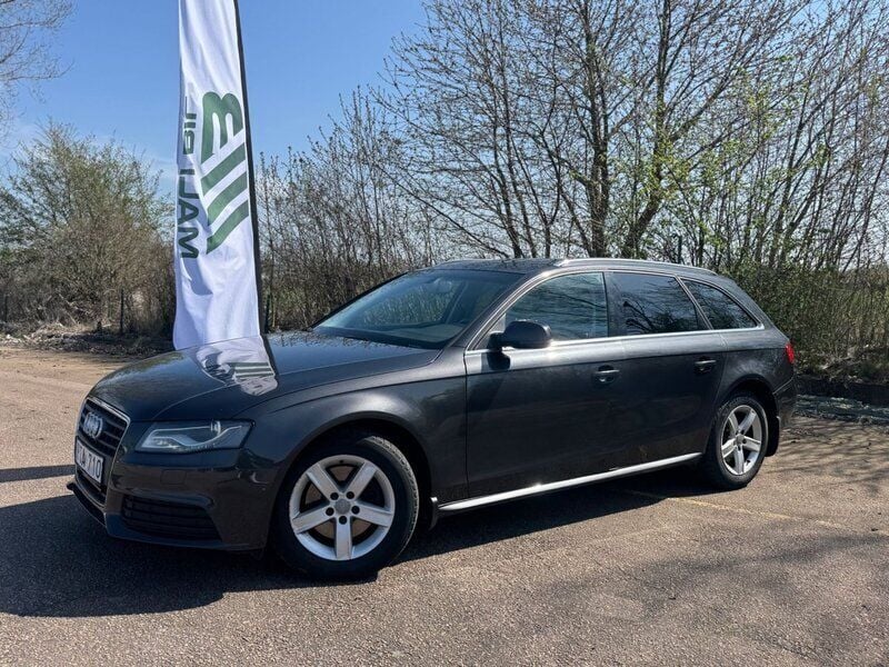 Mörkgrå Begagnad 2010 Audi A4 Kombi | 59 000 kr (Marknadspris) - Bild 1/4