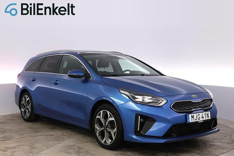 Blå Begagnad 2020 Kia Ceed Sportswagon Plus Kombi | 228 900 kr (Lite dyr) - Bild 1/4