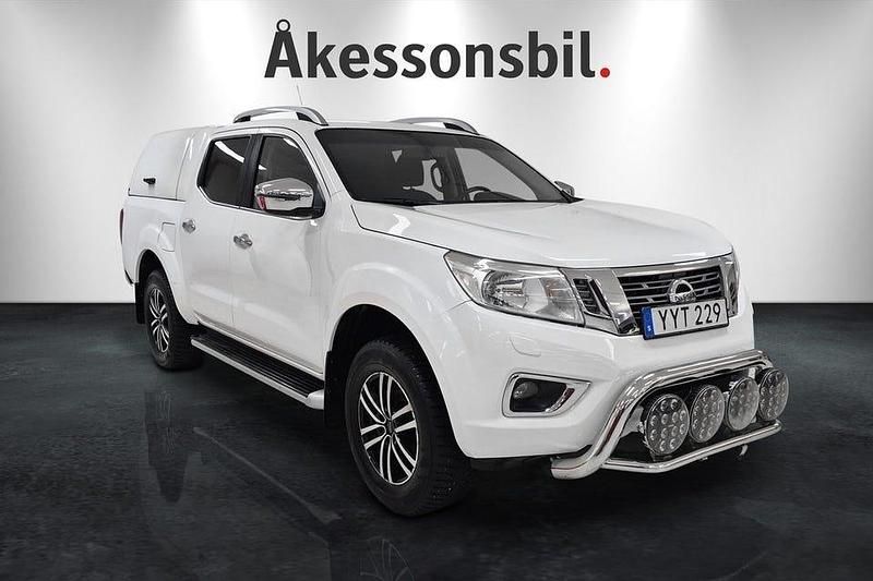 Vit Begagnad 2017 Nissan Navara Pickup | 199 000 kr (Marknadspris) - Bild 1/4