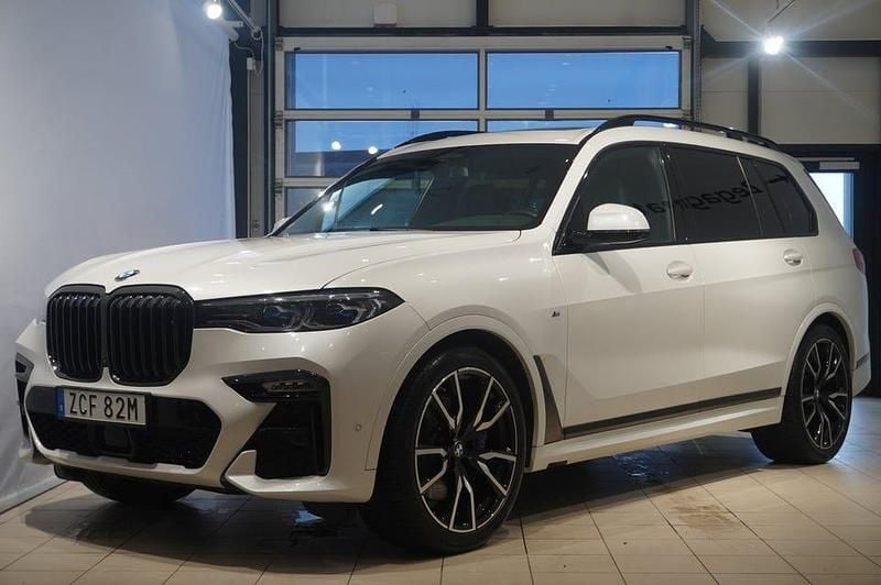 Begagnad BMW X7 M Sport 265 HK (194 kW) 2020 Mineralvit metallic SUV