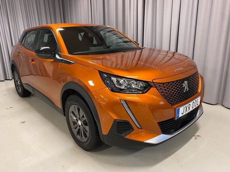 Orange Begagnad 2022 Peugeot e-2008 Active SUV | 189 700 kr (Bra pris) - Bild 1/3