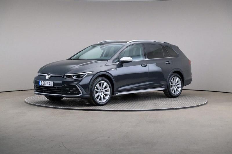 Grå Begagnad 2022 VW Golf Alltrack Kombi | 329 000 kr (Marknadspris) - Bild 1/4