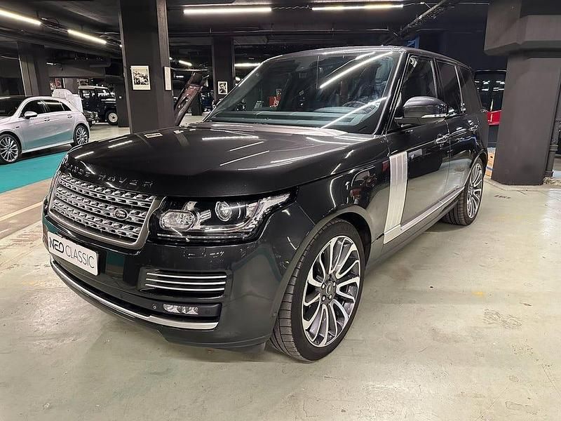 Grå Begagnad 2013 Land Rover Range Rover Autobiography SUV | 419 000 kr (Dyr) - Bild 1/4