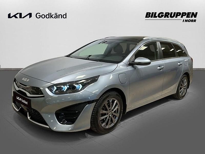 Grå Begagnad 2022 Kia Ceed Sportswagon Advance Kombi | 319 900 kr - Bild 1/4