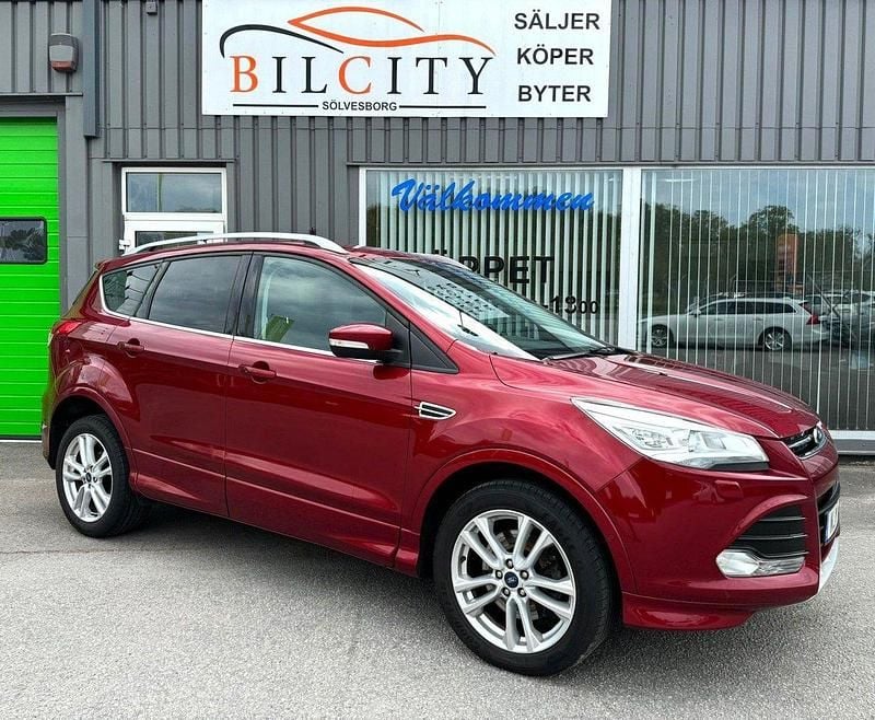 Röd Begagnad 2016 Ford Kuga Titanium X SUV | 119 900 kr (Bra pris) - Bild 1/4