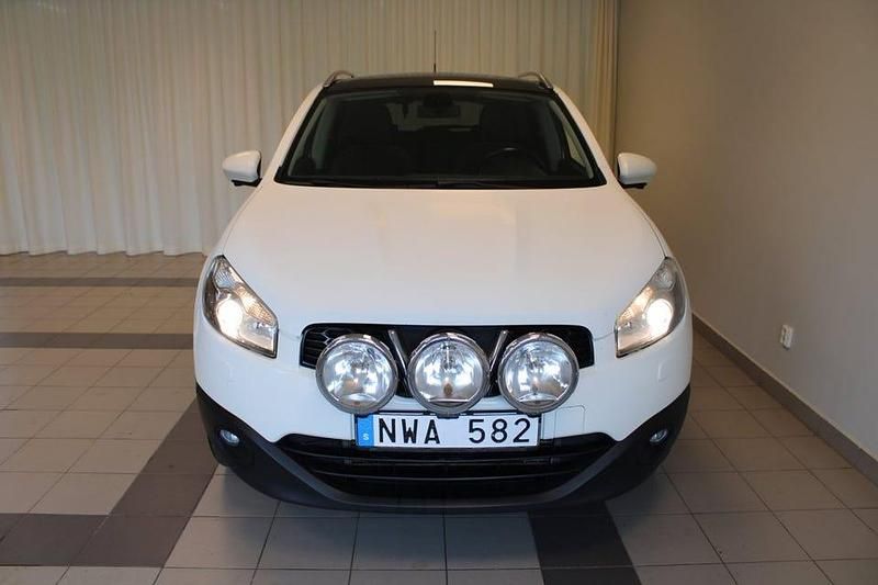 Begagnad Nissan Qashqai 360º 131 HK (96 kW) 2012 Vit SUV
