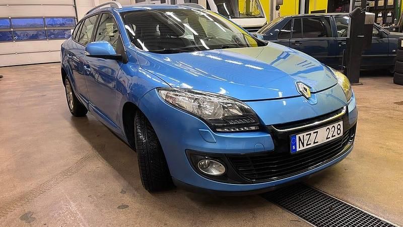 Begagnad 2014 Renault Mégane GrandTour Kombi | 45 000 kr (Marknadspris) - Bild 1/4