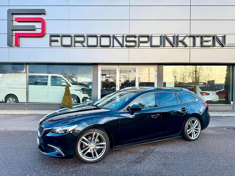 Svart Begagnad 2016 Mazda 6 Optimum Kombi | 162 000 kr (Marknadspris) - Bild 1/4