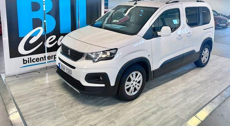 Begagnad Peugeot Rifter 131 HK (96 kW) 2021 Vit Minibuss