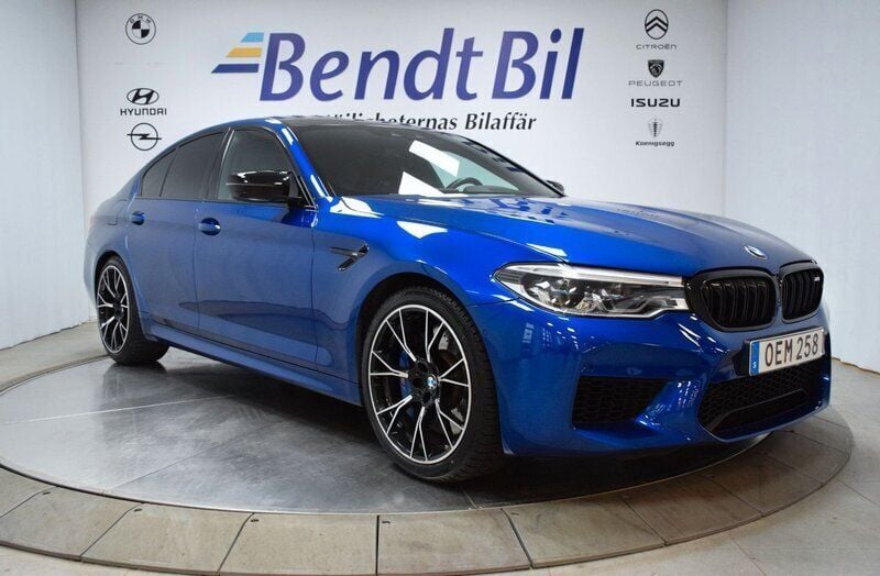 Mörkblå Begagnad 2019 BMW M5 Competition Edition Sedan | 769 500 kr (Marknadspris) - Bild 1/3