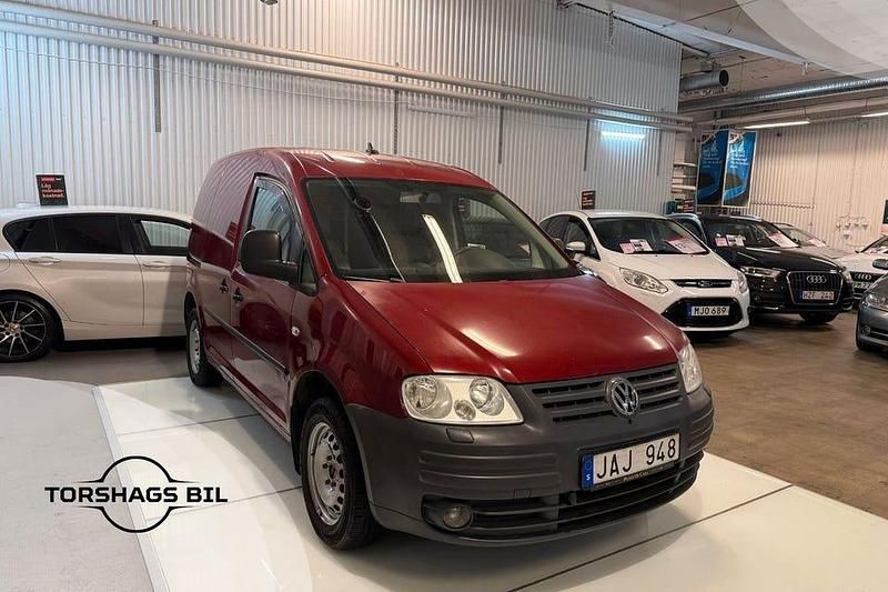 Mörkröd (röd) Begagnad 2009 VW Caddy Minibuss | 49 900 kr (Marknadspris) - Bild 1/3