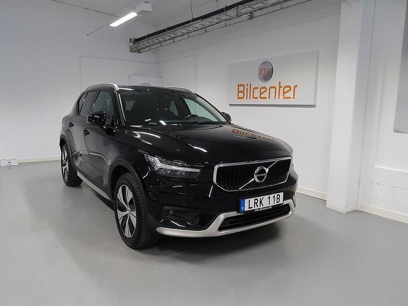 Svart Begagnad 2020 Volvo XC40 SUV | 309 900 kr (Bra pris) - Bild 1/3