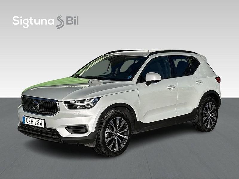 Begagnad Volvo XC40 Kinetic 163 HK (119 kW) 2019 Silver SUV
