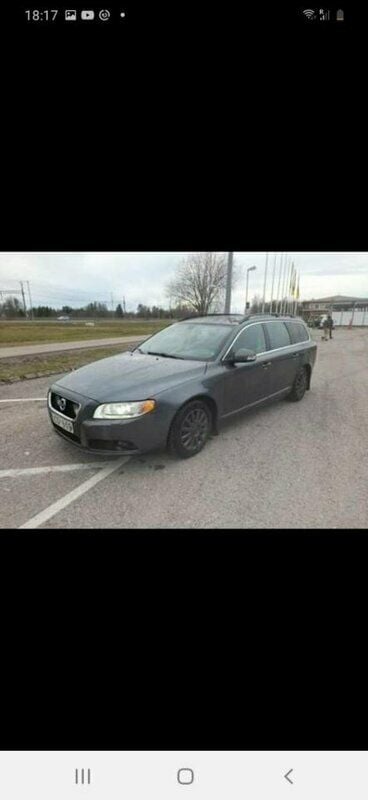 Begagnad Volvo V70 Momentum 109 HK (80 kW) 2010 Grå Kombi