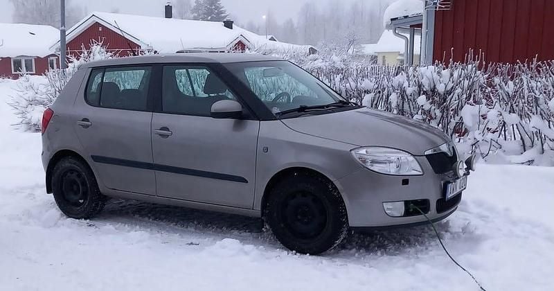 Begagnad Skoda Fabia 69 HK (50 kW) 2007 Halvkombi