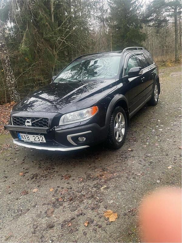 Svart Begagnad 2014 Volvo XC70 Momentum Kombi | 140 000 kr (Bra pris) - Bild 1/3