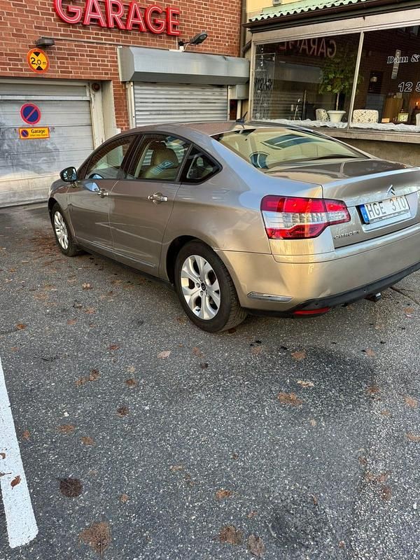 Begagnad 2011 Citroën C5 Sedan | 55 000 kr (Lite dyr) - Bild 1/4