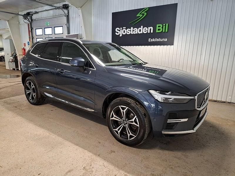 Begagnad Volvo XC60 350 HK (257 kW) 2022 Blå SUV