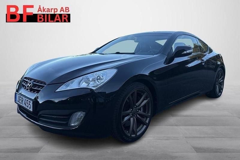 Begagnad Hyundai Genesis 303 HK (222 kW) 2011 Svart Sportkupé
