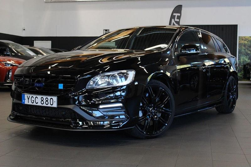 Svart Begagnad 2016 Volvo V60 Kombi | 299 900 kr - Bild 1/4