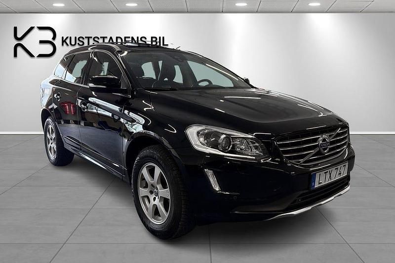 Begagnad Volvo XC60 Momentum 190 HK (139 kW) 2015 Svart SUV