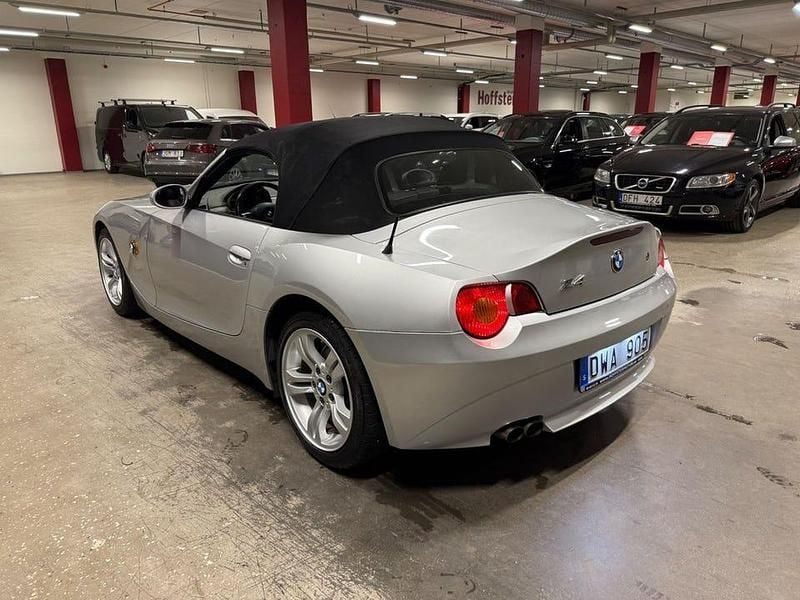Begagnad BMW Z4 231 HK (169 kW) 2003 Silver Cab