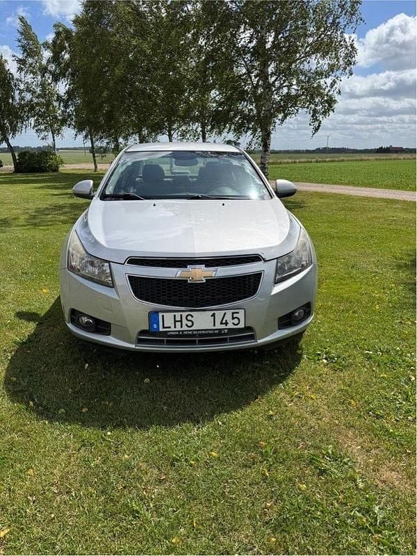 Begagnad 2010 Chevrolet Cruze Sedan | 30 000 kr - Bild 1/4