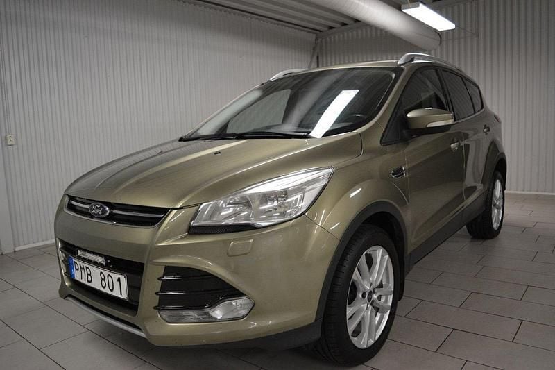 Grön Begagnad 2014 Ford Kuga Titanium SUV | 109 000 kr (Bra pris) - Bild 1/3