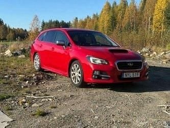 Röd Begagnad 2016 Subaru Levorg Kombi | 174 500 kr (Marknadspris) - Bild 1/4