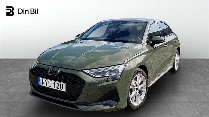 Grön Begagnad 2024 Audi A3 Sportback Proline Halvkombi | 489 000 kr - Bild 1/4