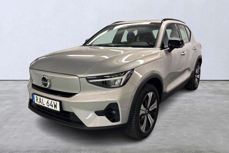 Silver Begagnad 2023 Volvo XC40 Ultimate SUV | 459 900 kr - Bild 1/4