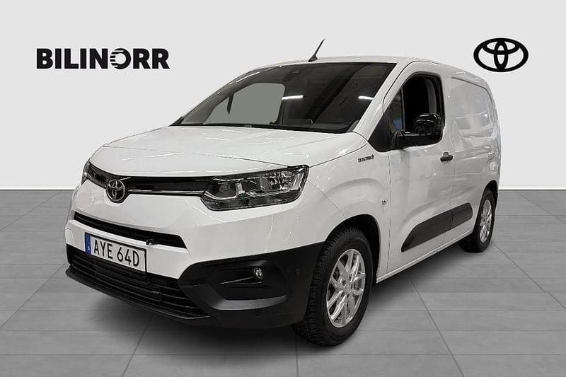 Vit Begagnad 2023 Toyota Proace City City Minibuss | 298 800 kr (Superpris) - Bild 1/3