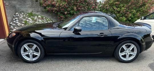 Svart Begagnad 2008 Mazda MX5 Cab | 95 000 kr (Marknadspris) - Bild 1/4