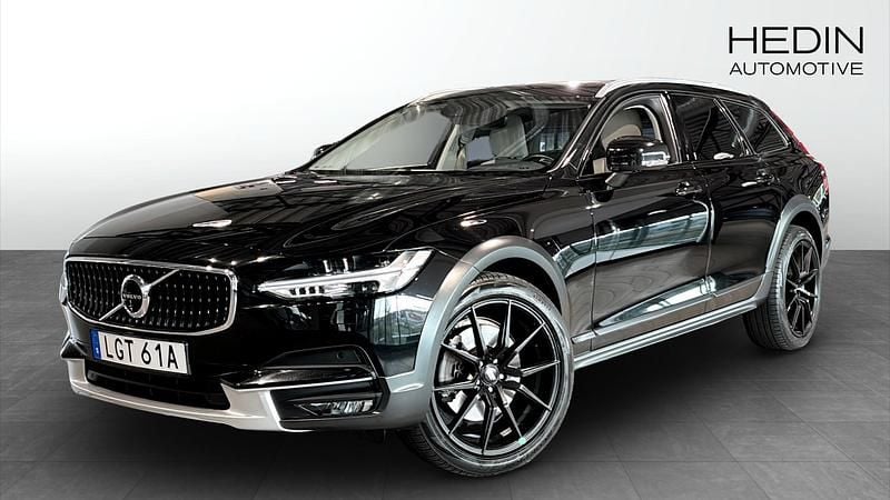 Svart (black) Begagnad 2020 Volvo V90 CC Kombi | 360 000 kr (Lite dyr) - Bild 1/4