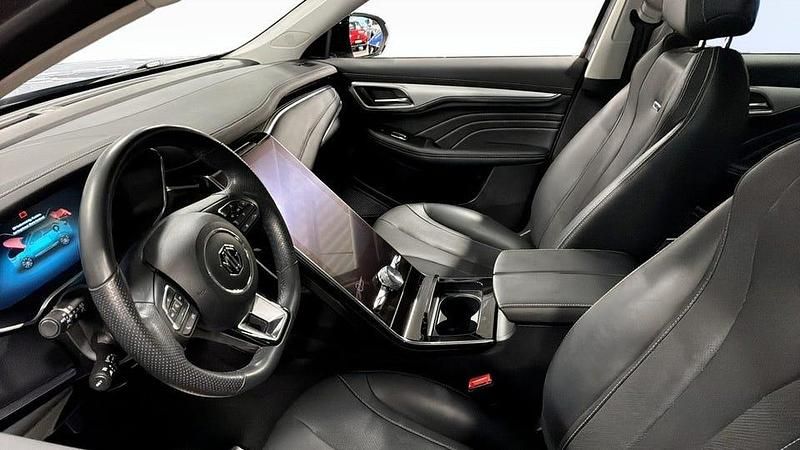 Begagnad MG Marvel R Luxury 132 kW (180 HK) 2022 Blå SUV