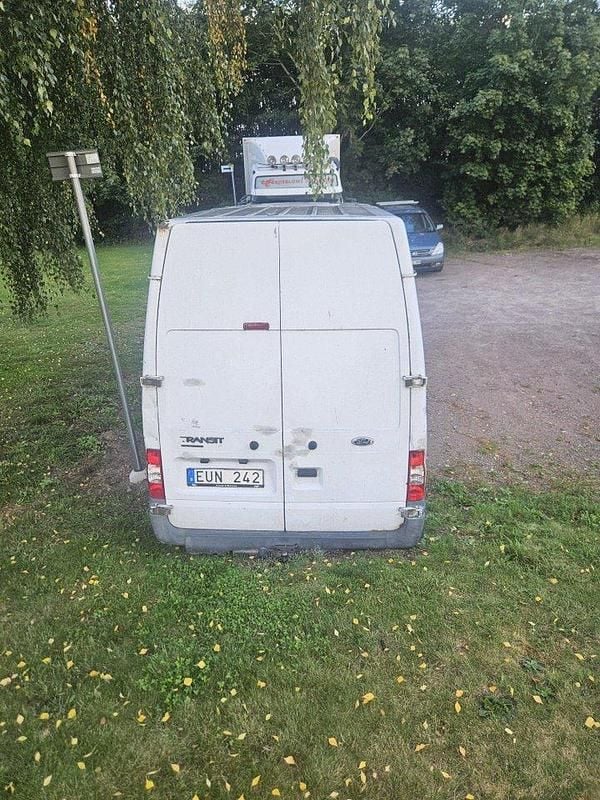 Vit Begagnad 2010 Ford Transit | 34 000 kr (Marknadspris) - Bild 1/4