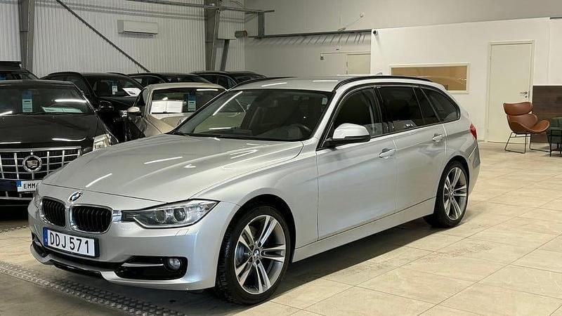 Begagnad BMW 328 Sport Line 245 HK (180 kW) 2012 Silver Kombi