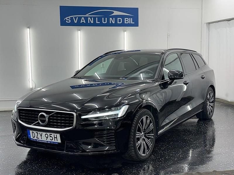 Begagnad Volvo V60 R-Design 303 HK (222 kW) 2019 Svart Kombi