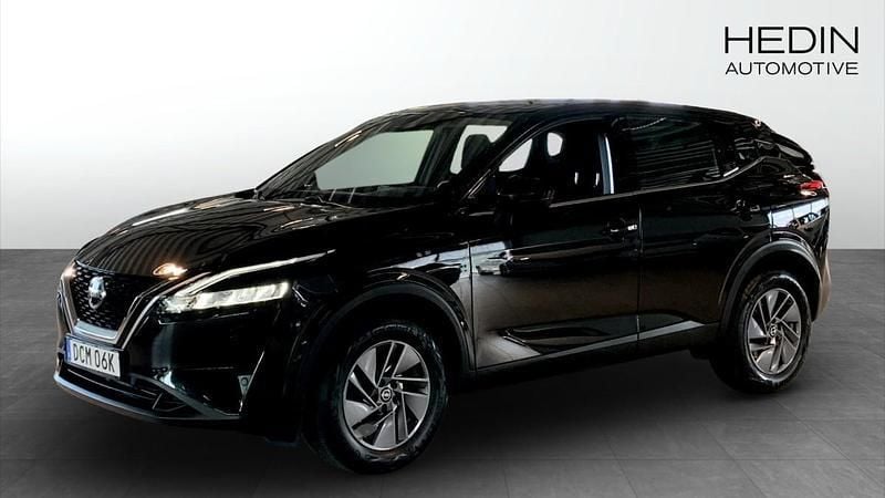 Svart (black) Begagnad 2022 Nissan Qashqai Acenta SUV | 209 900 kr (Bra pris) - Bild 1/4