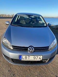 Begagnad VW Golf VI 105 HK (77 kW) 2011 Halvkombi