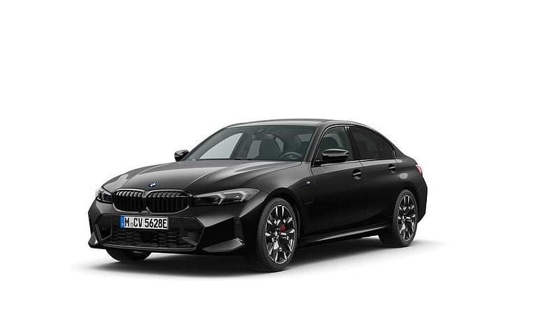Black sapphire metallic Begagnad 2025 BMW 330e M Sport Sedan | 619 500 kr - Bild 1/4