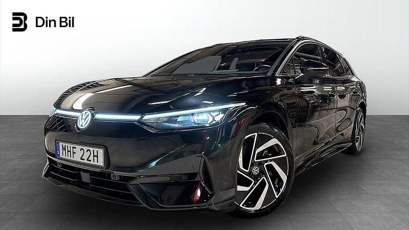 Begagnad 2025 VW ID.7 Pro Kombi | 519 900 kr (Marknadspris) - Bild 1/4