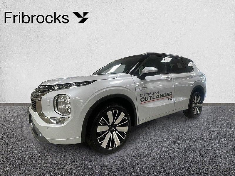 Vit Ny 2025 Mitsubishi Outlander P-HEV Edition SUV | 620 800 kr (Dyr) - Bild 1/4