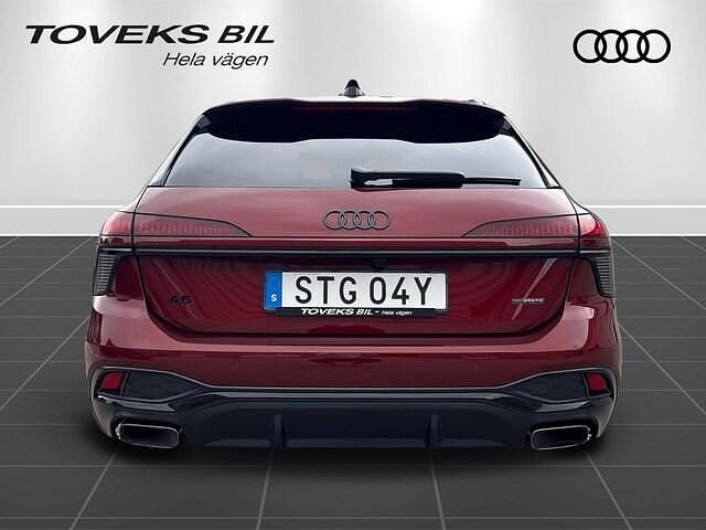 Begagnad Audi A6 S-Line 299 HK (219 kW) 2025 Grenadinröd metallic Kombi