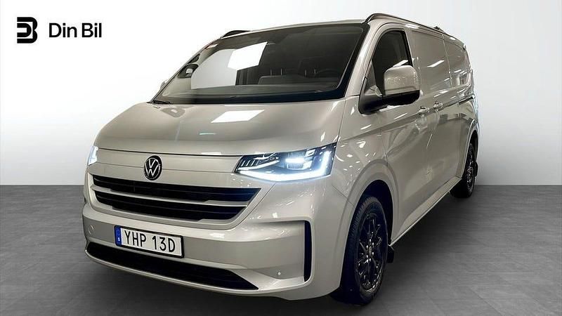 Ljusgrå (light grey metallic) Ny 2025 VW T6.1 Van | 753 750 kr (Dyr) - Bild 1/4